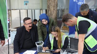 Bursa’da Üreticiye Bilimsel Destek Bursa’da Üreticiye Bilimsel Destek Bursa Büyükşehir Belediyesi’nin tarımsal üretimde verimliliği