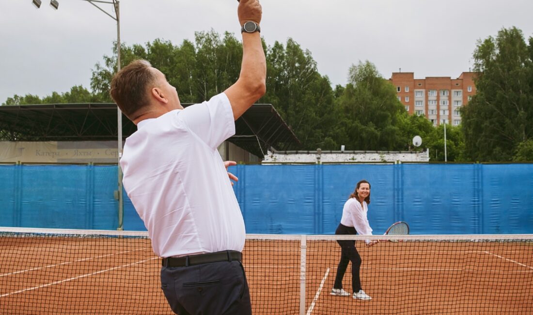 Tuzla’da Tenis Kortlarında Lösemili Çocuklar İçin Mücadele Tuzla’da Tenis Kortlarında Lösemili Çocuklar İçin Mücadele Tuzla Belediyesi ile Lösemili