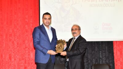 Çiğli Belediyesi Fakir Baykurt Roman Yarışması 6. Kez Sahibini Buldu Çiğli Belediyesi tarafından bu yıl altıncısı düzenlenen Fakir Baykurt Roman