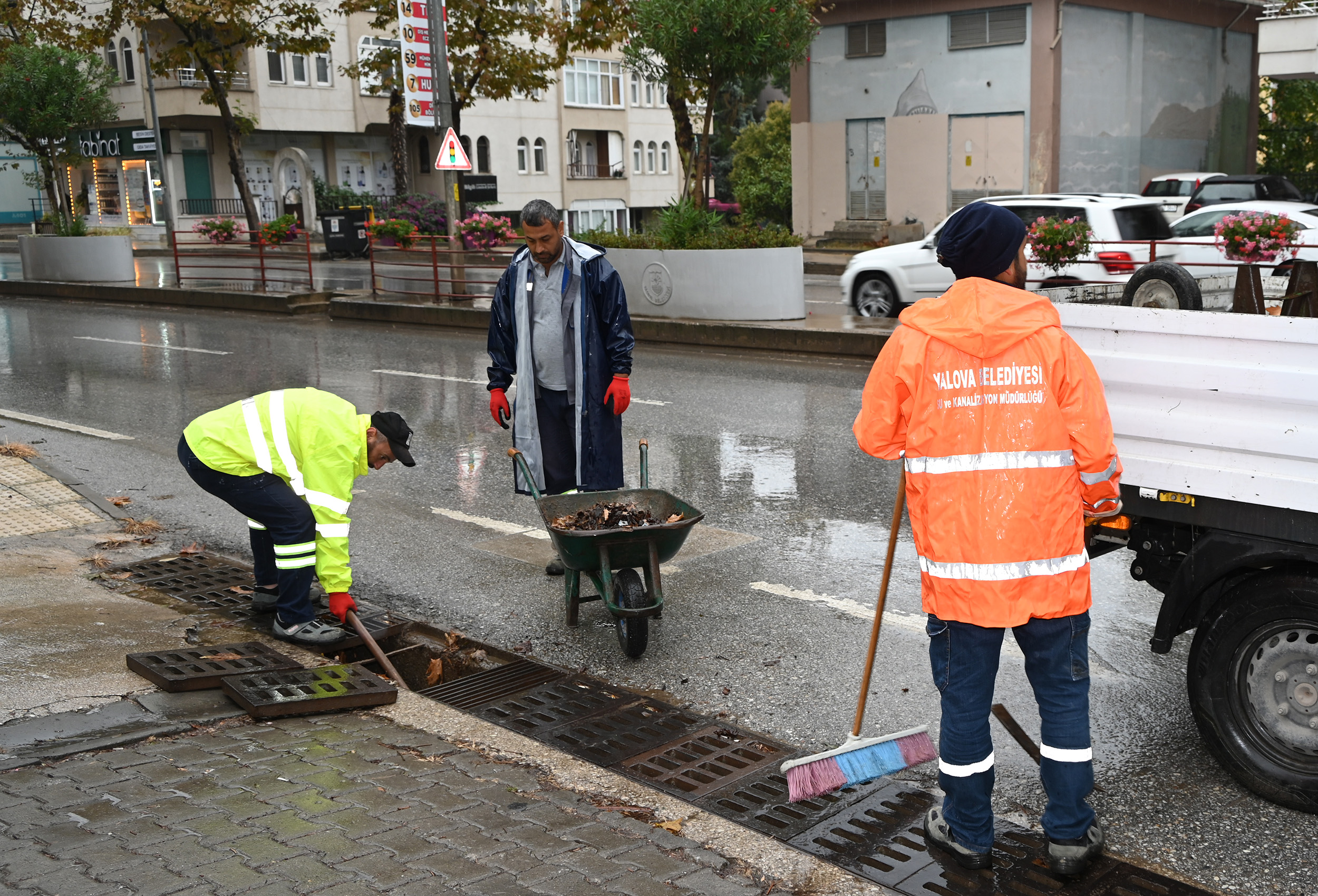 Yalova’da 154 Ayrı Noktaya Müdahale Edilerek Vatandaşların Talepleri Giderildi Yalova