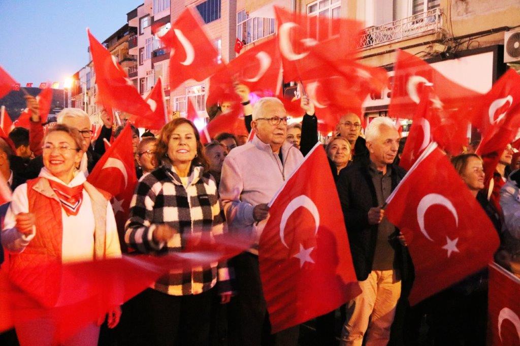 Türkiye Cumhuriyeti’nin kuruluşunun 102. Yılında Kdz. Ereğli Belediyesi tarafından düzenlenen