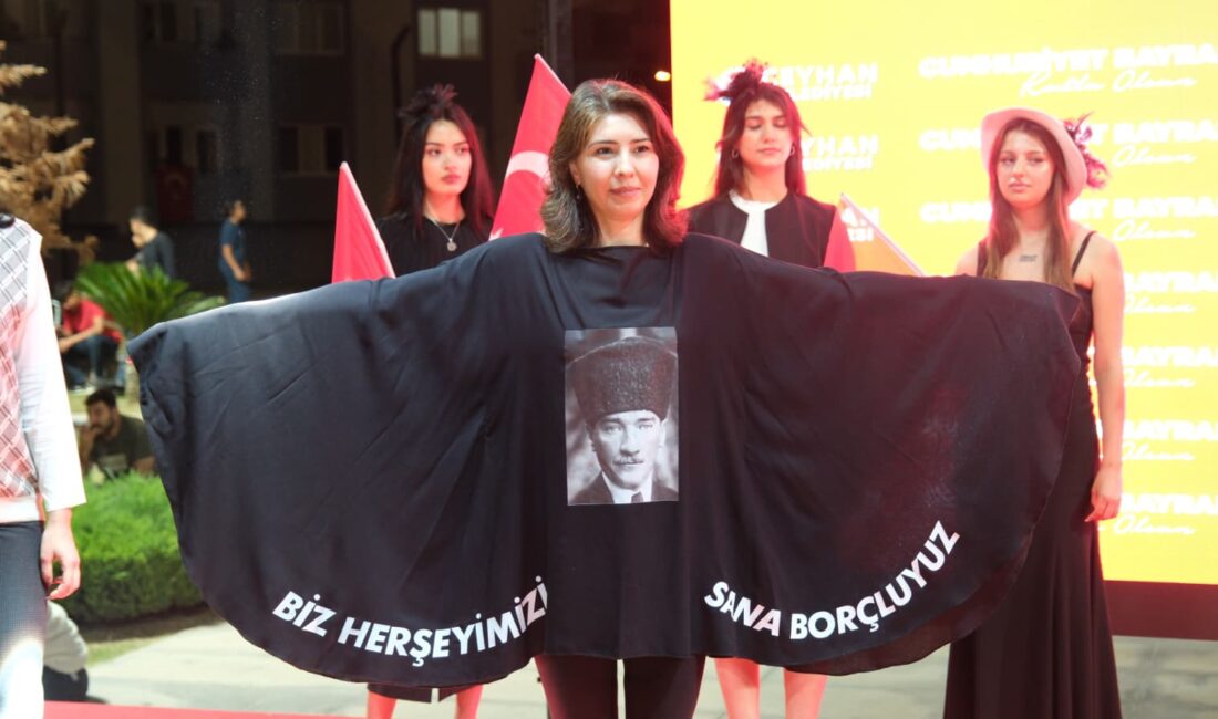 Ceyhan’da Cumhuriyet ve Atatürk Defilesi Vatandaşlardan Büyük Beğeni Topladı Ceyhan’da Cumhuriyet ve Atatürk Defilesi Vatandaşlardan Büyük Beğeni Topladı Ceyhan