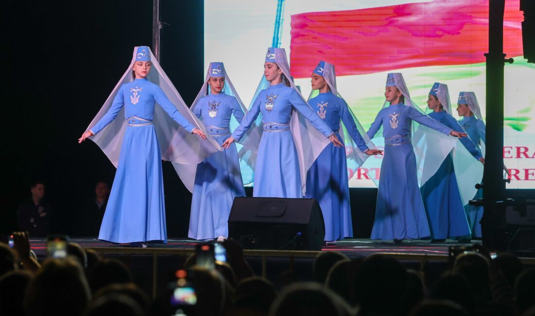 9. Uluslararası Halk Dansları Festivali Büyük Bir Coşkuyla Başladı Manavgat