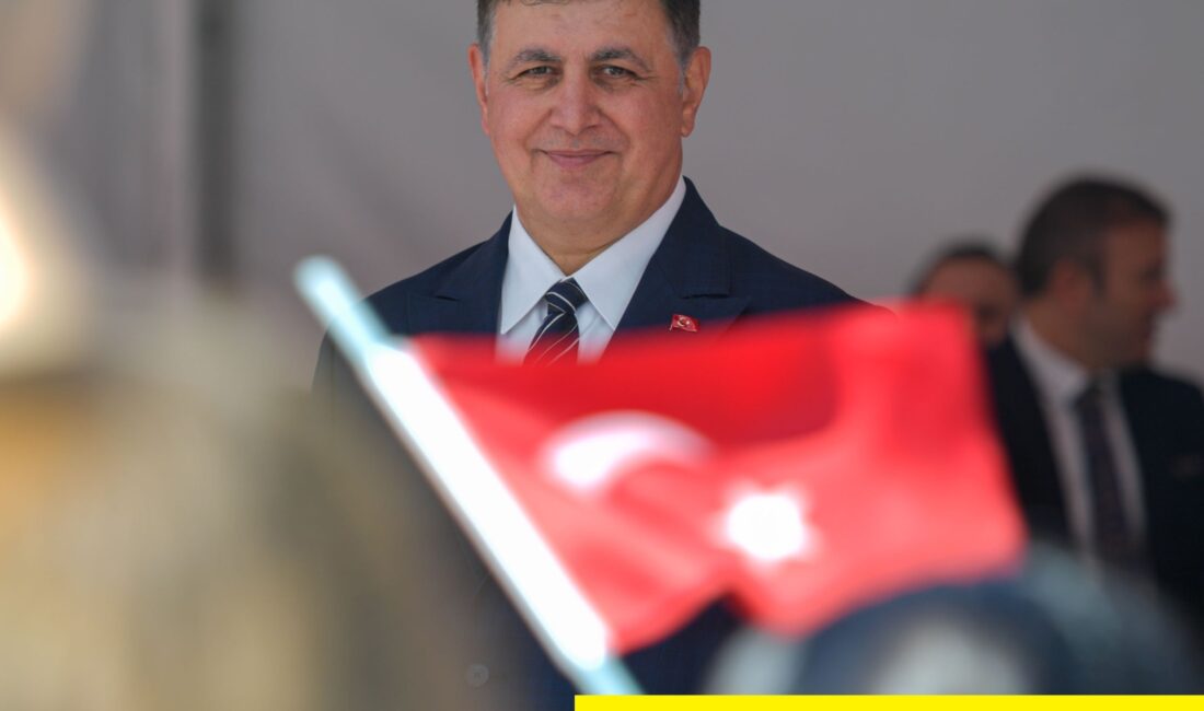 İzmir Büyükşehir Belediyesi, Cumhuriyet Bayramı’nın 102’nci yıl kutlamaları kapsamında bu