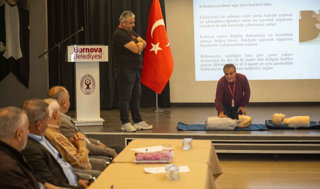 Bornovalı Muhtarlara Hayat Kurtarmayı Öğreten Eğitim Bornova Kaymakamlığı koordinasyonunda, Bornova