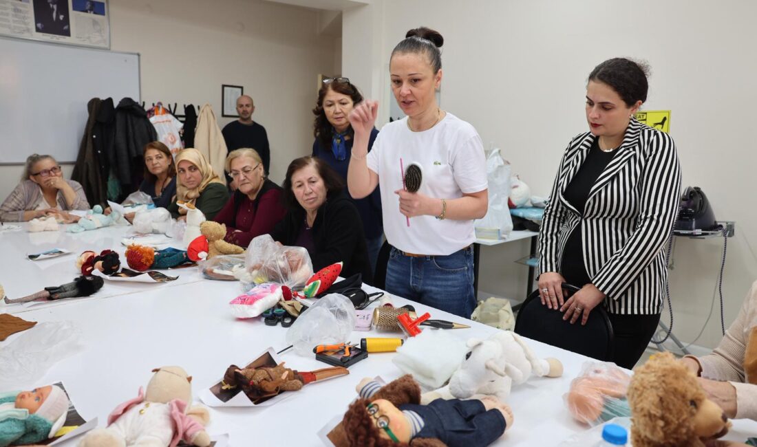 Atık Oyuncaklar Yeniden Hayat Buluyor Atık Oyuncaklar Yeniden Hayat Buluyor Odunpazarı Belediyesi, Dünya Tasarruf Günü
