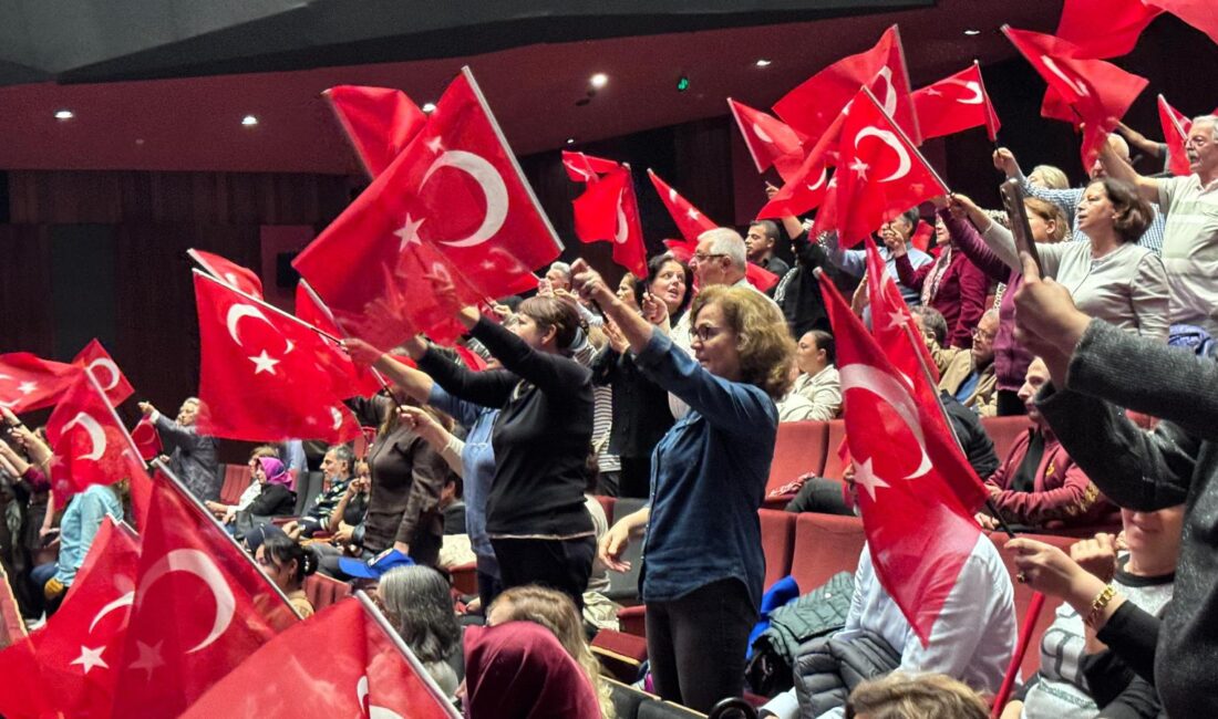 Bakırköy’de Cumhuriyet Coşkusu Türk Halk Müziği Konseriyle Başladı Bakırköy Belediyesi'nin 29 Ekim Cumhuriyet Bayramı etkinlikleri kapsamında düzenlediği İBB