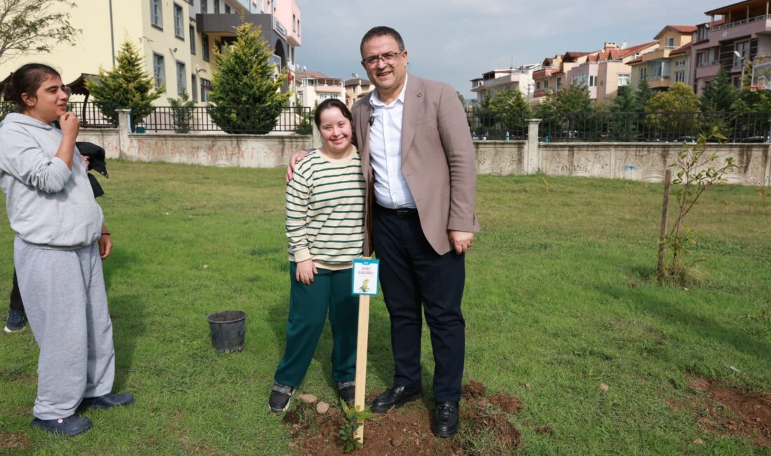 Derince’de Fidanlar Toprakla Buluştu Derince Belediyesi’nin Uluslararası Afet Riskini Azaltma