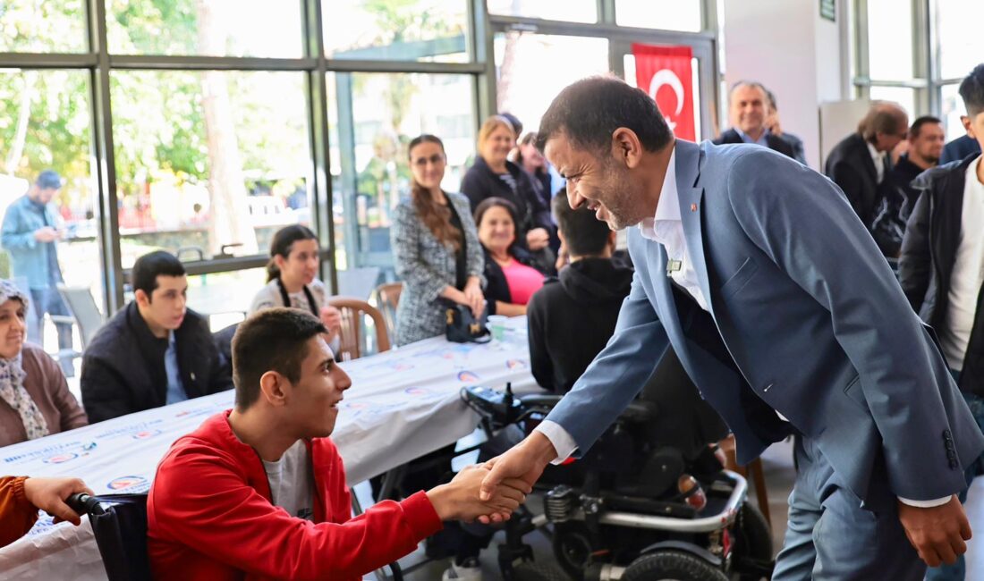 Bülent Nuri Çavuşoğlu Özel Bireylerle “Sonbahara Merhaba” Dedi Denizli Büyükşehir
