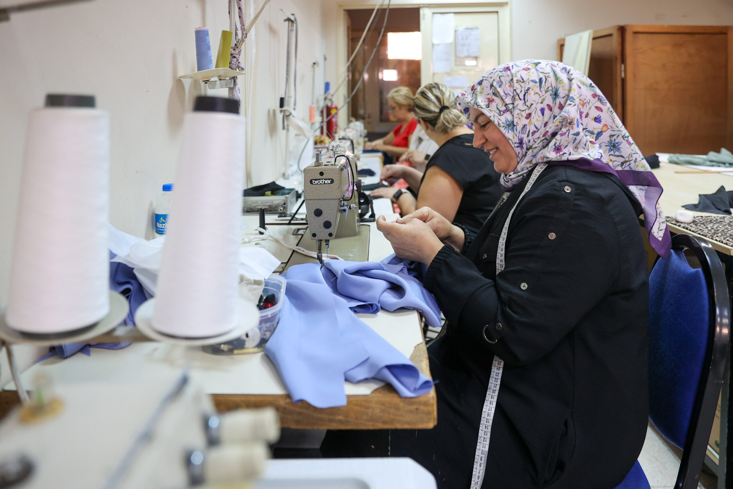 Buca’da Kadınlar Üreterek Güçleniyor Kadınları üretime yönlendirmek için çalışmalar gerçekleştiren