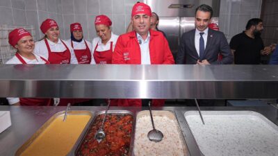 Adana Büyükşehir Belediyesi Kent Lokantası, Güzelyalı Mahallesi’nde açıldı.