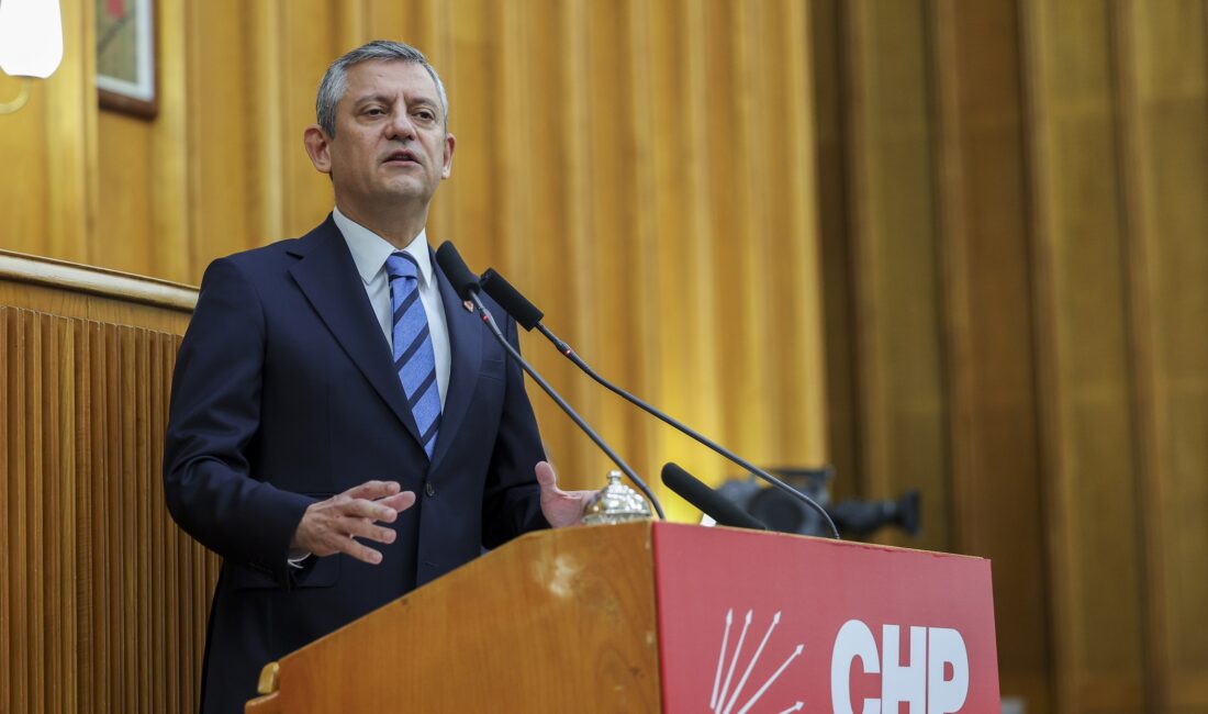Özgür Özel: “Vurulan, Vuran, Azmettiren, Susturulan MHP’li; Konuşmayan Bir Tek Sensin MHP’li” Özgür Özel: “Vurulan, Vuran, Azmettiren, Susturulan MHP’li; Konuşmayan Bir Tek