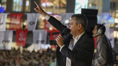 Özgür Özel: “Korkuyla İktidarda Kalmaya Çalışanlara Karşı Umudu Örgütlüyoruz” Cumhuriyet