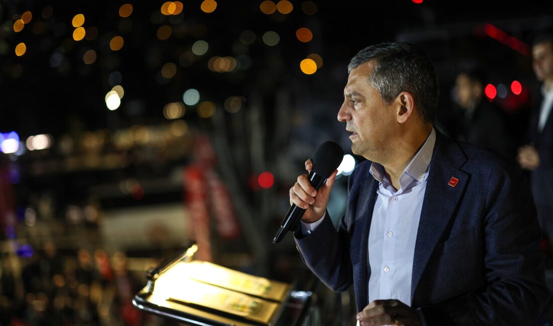 Özgür Özel: “Erdoğan Fakiri Sevmiyor, Hatta Düşene Acmıyor; Düşene Tekme