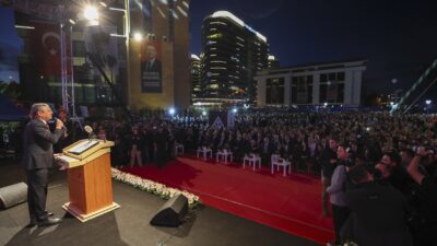 Özgür Özel: “Bırakın Kent Lokantaları, Kreşler, Yurtlar Açmaya Devam Edelim”