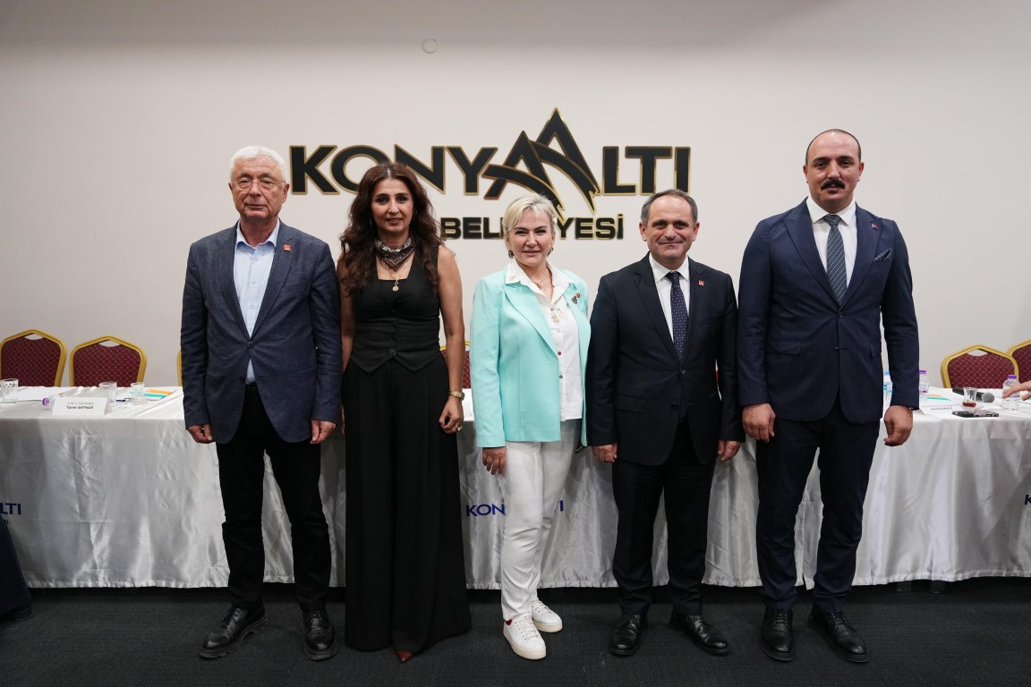 Cumhuriyet Halk Partisi Parti Meclisi Üyesi Ecevit Keleş, CHP İstanbul