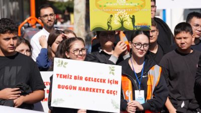 Denizli’de Cumhuriyetin 102. Yılında 102 Genç Temiz Bir Gelecek İçin El Ele Verdi Denizli Büyükşehir Belediyesi Kent Konseyi Lise Gençlik Meclisi, Cumhuriyetin 102’nci