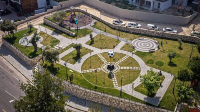 Kuşadası Parkları Ve Yeşil Alanlarıyla Her Mevsim Bir Başka Güzel