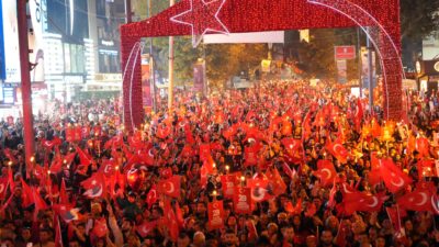 Kadıköy’de Büyük Cumhuriyet Yürüyüşü Kadıköy’de Büyük Cumhuriyet Yürüyüşü Kadıköy Belediyesi’nin, 29 Ekim Cumhuriyet Bayramı