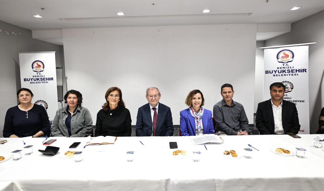 Denizli Kent Konseyi’nden Kadın Kooperatiflerine Dayanışma Mesajı Denizli Büyükşehir Belediyesi Kent Konseyi Başkanı Ali Marım başkanlığında, Kent