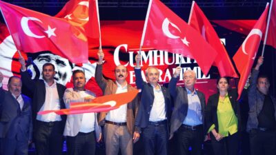 Edip Akbayram Gençlik Parkı, Cumhuriyet Coşkusuyla Açıldı Kepez Belediyesi’nin Edip