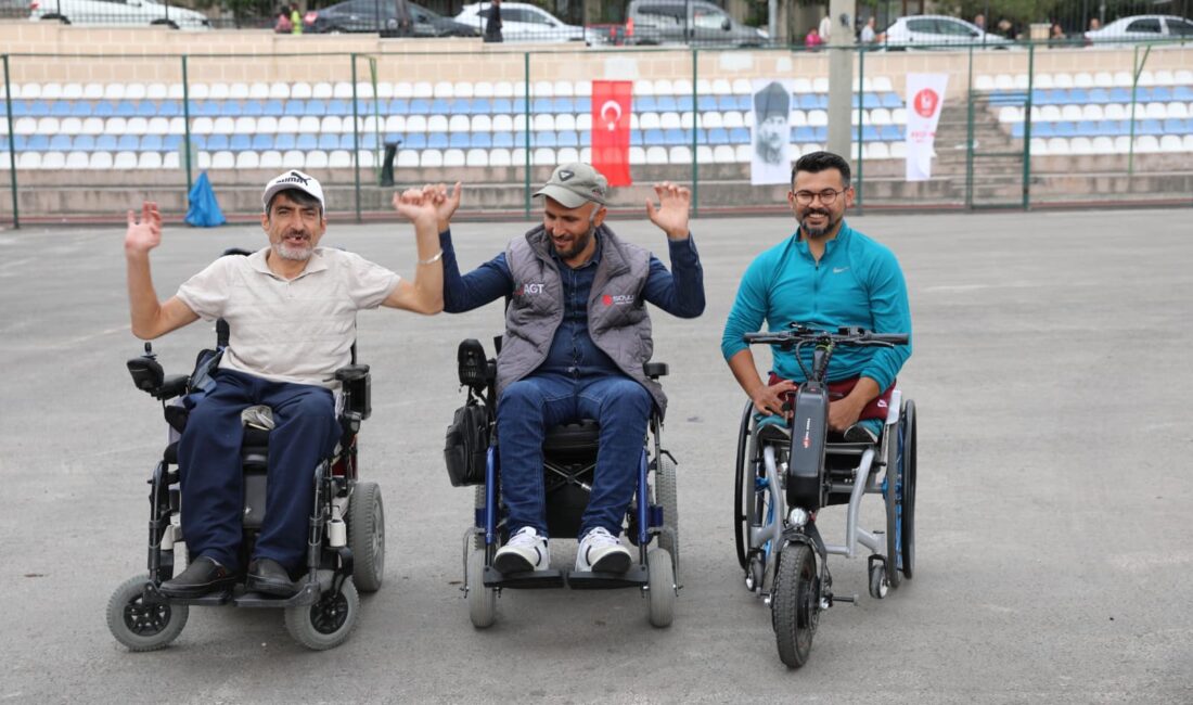 Keçiören’de Karadeniz Rüzgârı Esiyor: Hamsi Festivali Renkli Görüntülerle Başladı Keçiören’de Karadeniz Rüzgârı Esiyor: Hamsi Festivali Renkli Görüntülerle Başladı Keçiören