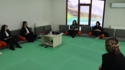 İzmit Belediyesi, anne adaylarının gebelik sürecini daha bilinçli ve sağlıklı