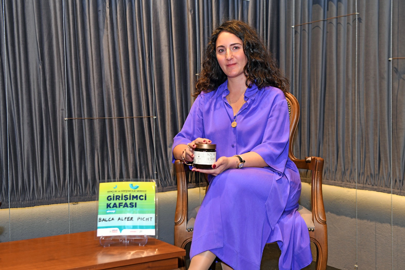 Osmangazi’de Kadın Girişimciden Gençlere Bal Tadında Hikaye Osmangazi Belediyesi, fikirleriyle