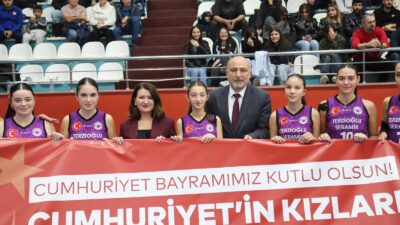 Hopa’da Cumhuriyet’in 102. Yılı Coşkuyla Kutlandı! Hopa’da Cumhuriyet’in 102. yılı,