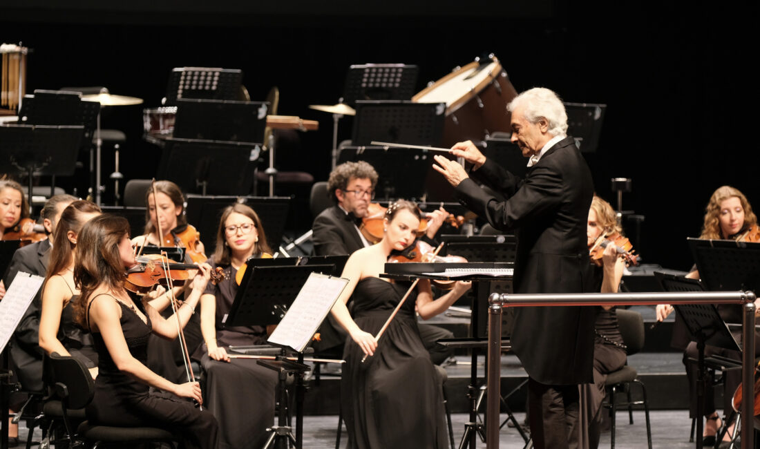 Klasik Müziğin Büyüsü Eskişehir’de Yankılandı Eskişehir Büyükşehir Belediyesi Senfoni Orkestrası