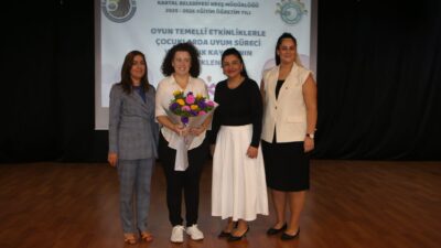 Kartal Belediyesi’nden Velilere Bilgilendirme Toplantısı Kartal Belediyesi, bünyesinde hizmet veren