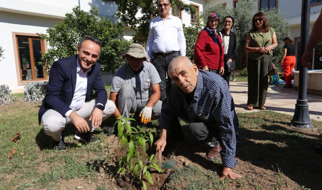 Kepez Şefkat ve Huzurevi’nde Renkli Etkinlik: Çiçekler Dikildi, Gönüller Isındı