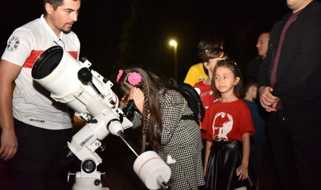 Kepez’de Cumhuriyet ve Bilimle Gece Gözlemi Kepez’de Cumhuriyet ve Bilimle Gece Gözlemi Kepez Belediyesi, 29 Ekim