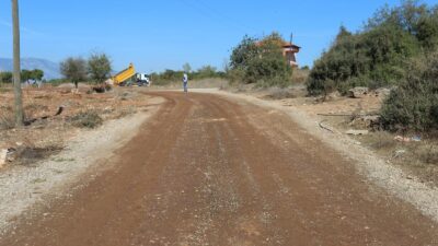 Kepez’den Edip Akbayram Gençlik Parkı’na Ulaşımı Kolaylaştıracak Yeni Yol Atağı Kepez’den Edip Akbayram Gençlik Parkı’na Ulaşımı Kolaylaştıracak Yeni Yol Atağı