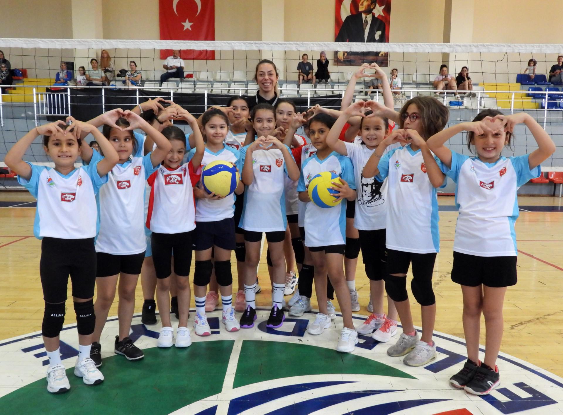 Kepez’in Kış Spor Okulları 4 Ekim’de Başlıyor Kepez Belediyesi‘nin çocuklara