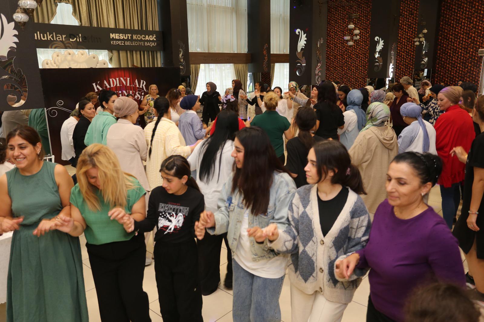 Kepezli Kadınlar Matinede Buluştu Kepez Belediyesi’nin kadınlara yönelik sosyal etkinlikler