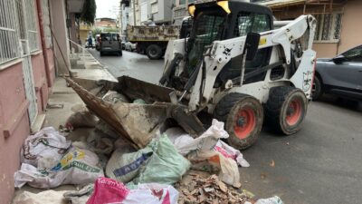 Konak’ta Kaçak Moloza Geçit Yok Konak Belediyesi, çevre kirliliği yaratarak toplum sağlığını tehdit eden ve