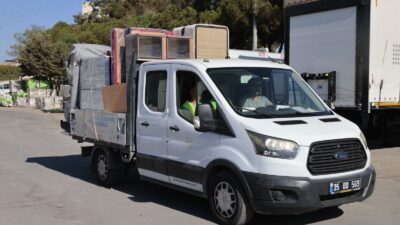 Konak Belediyesi'nin aracılığıyla yardımsever vatandaşların kullanılır durumdaki mobilya ve beyaz