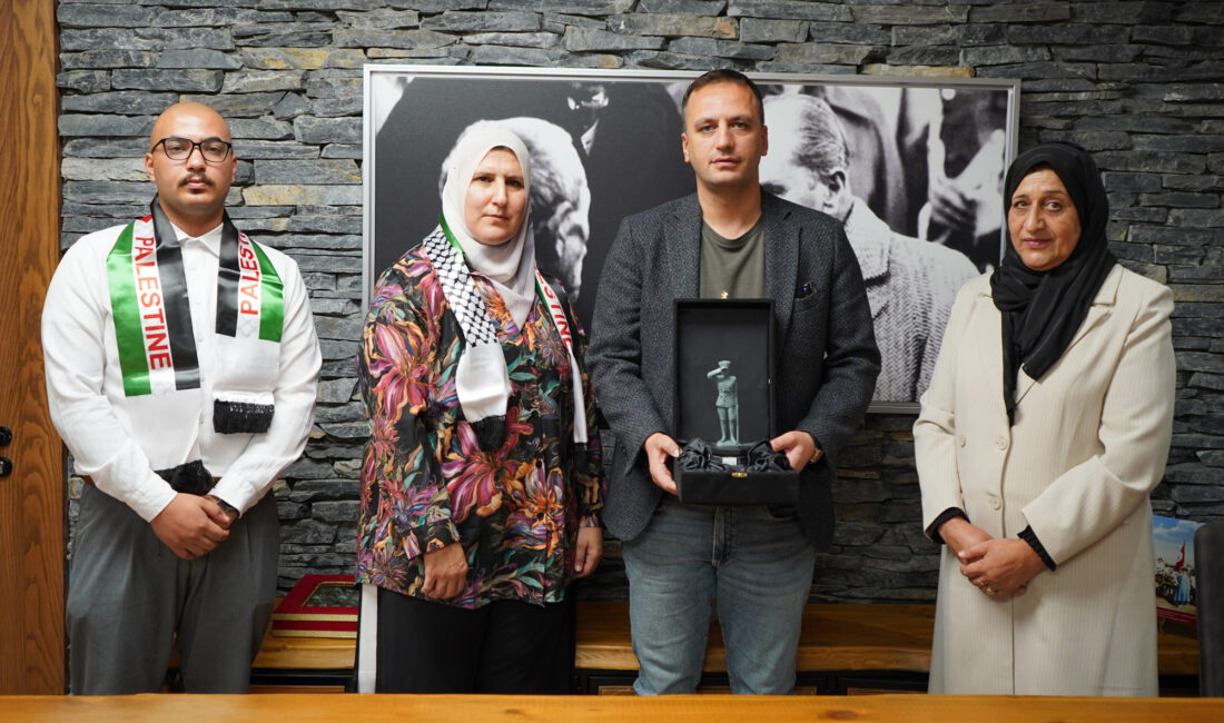 Bornova ve Filistin’in Dura Belediyesi’nden Kardeşlik Adımı Filistin’in Dura Belediyesi