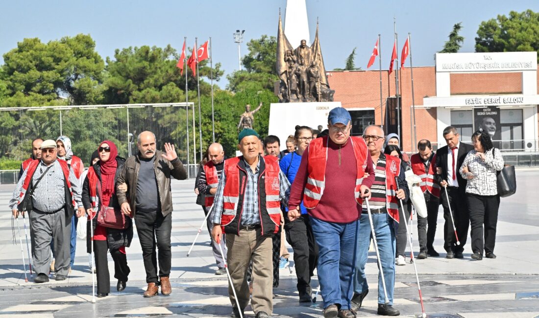 Manisa’da Engelleri Kaldırmak için Yürüdüler Manisa Büyükşehir Belediyesi ile Altı
