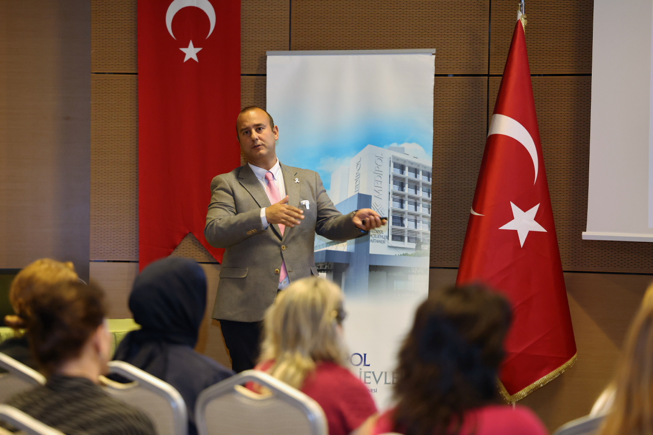 Küçükçekmece Belediyesi Personele ‘Meme Kanseri Farkındalık’ Semineri Düzenledi Küçükçekmece Belediyesi