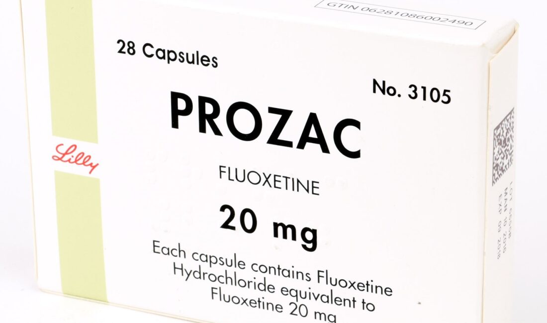 Prozac Nedir ve Nasıl Çalışır? Prozac‘ın etkin maddesi olan Fluoksetin,