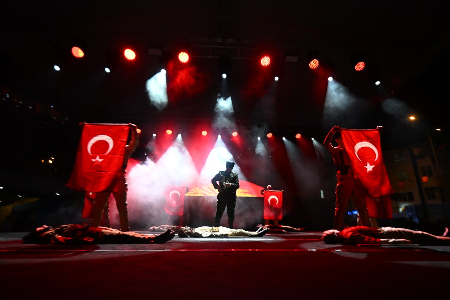 29 Ekim Cumhuriyet Bayramı, Çanakkale'de düzenlenen tören ve etkinliklerle coşku