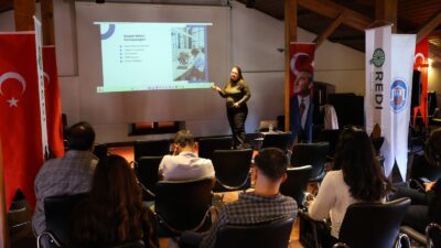 REDİ Türkiye’den Selçuk Efes Kent Belleği’nde Kariyer Rehberliği Eğitimi Efes