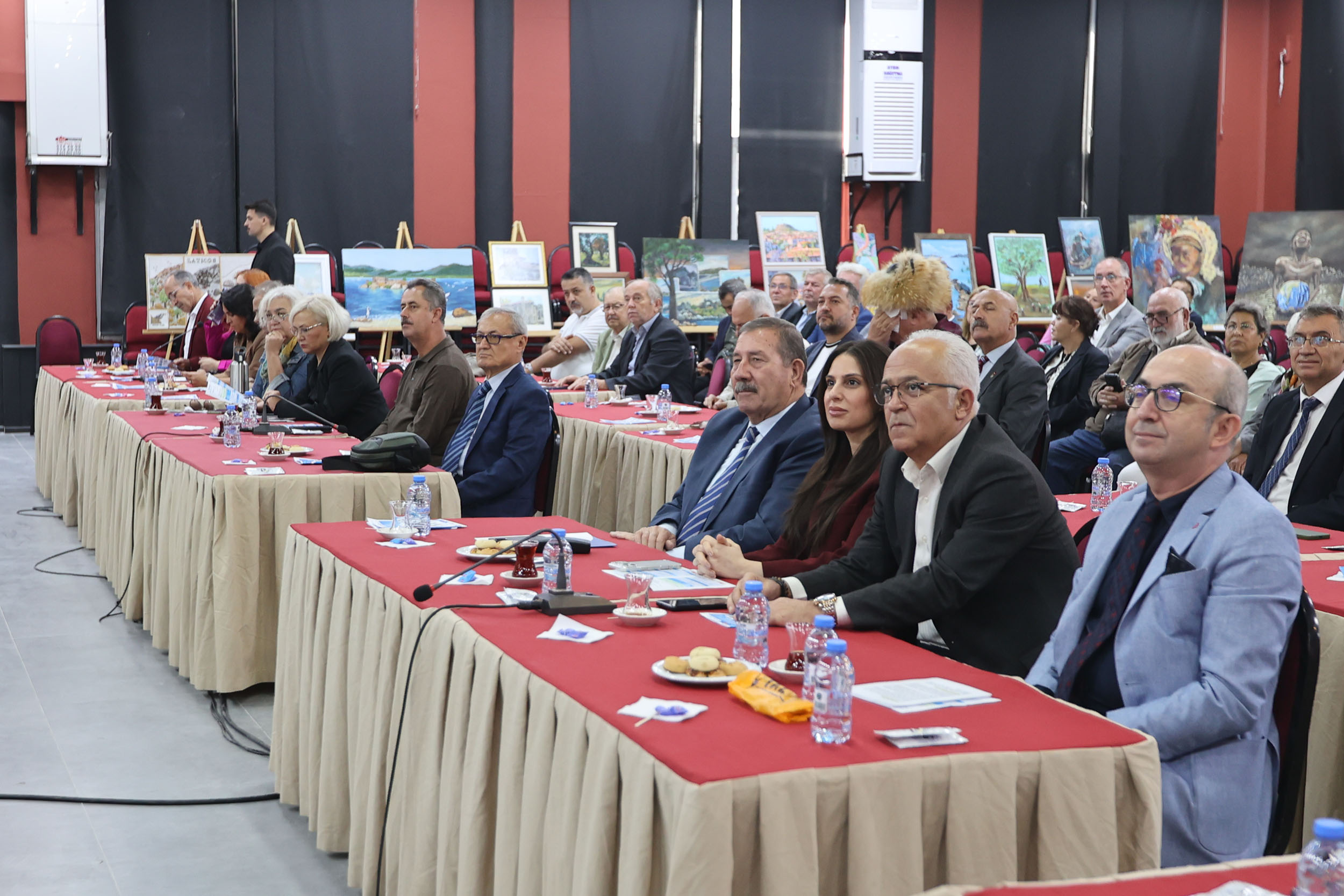 Vahşi Madencilik ve Termik Santrallerin Sağlık Etkileri Milas’ta Masaya Yatırıldı
