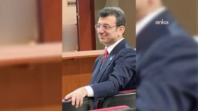 Ekrem İmamoğlu Ve Avukatları Duruşmaya Katılmama Kararı Aldı: Salon Krizi