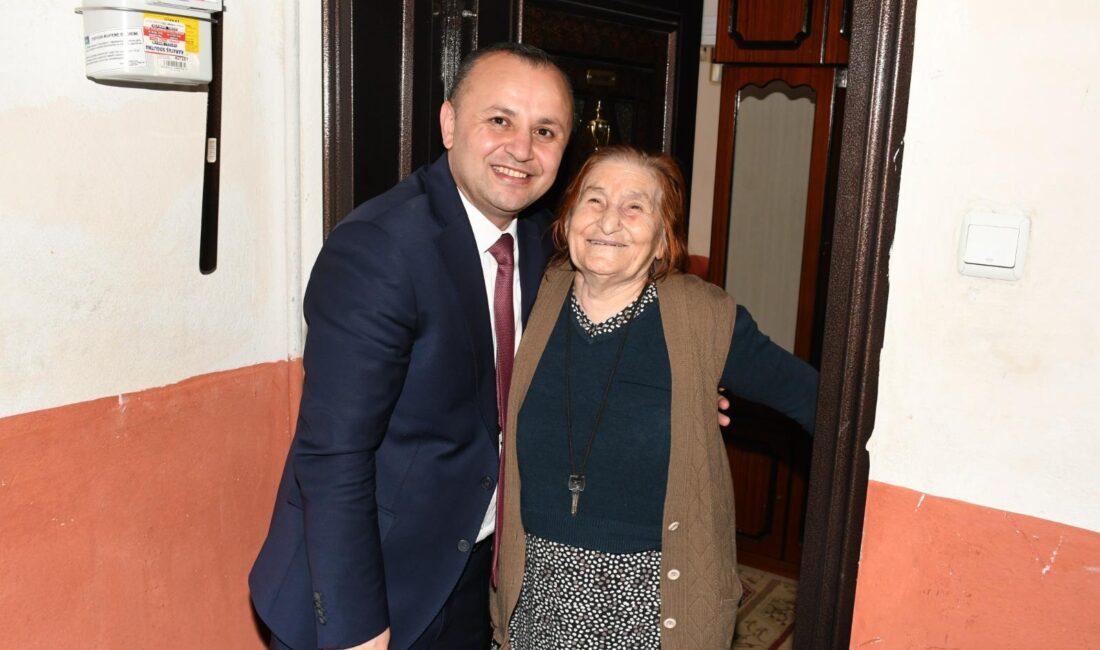 Turgay Sevindi: ‘Her Zaman Yaşlılarımızın İhtiyaçlarını Karşılamalıyız’ Turgay Sevindi: ‘Her Zaman Yaşlılarımızın İhtiyaçlarını Karşılamalıyız’ Amasya Belediye Başkanı