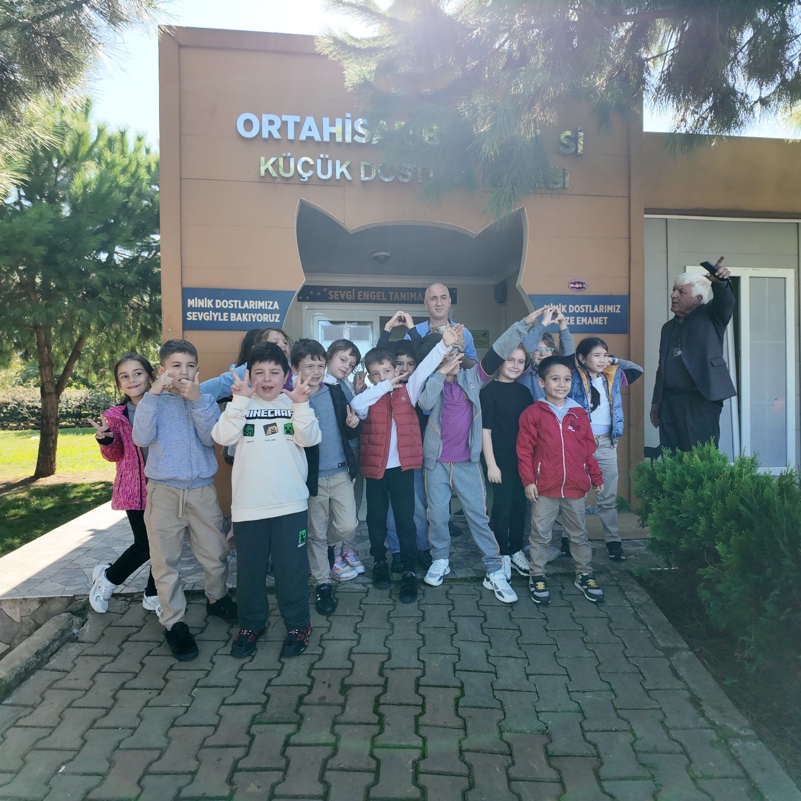 Ortahisar Belediyesi, Çocuklara Hayvan Sevgisi Aşıyor Ortahisar Belediyesi, 4 Ekim