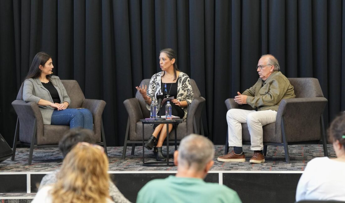 ‘Meselemiz Ankara, Ankara’daki Bağımsız Sanat Kurumları 1’ Söyleşisi Gerçekleştirildi ‘Meselemiz Ankara, Ankara’daki Bağımsız Sanat Kurumları 1’ Söyleşisi Gerçekleştirildi 2.