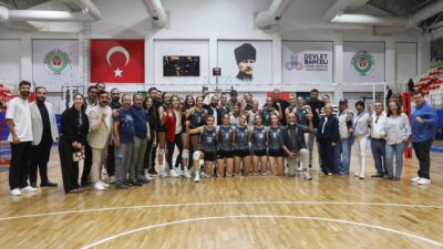 Etimesgut Belediyesi Voleybol Takımı Sezonu Galibiyetle Açtı! Etimesgut Belediyesi Voleybol Takımı Sezonu Galibiyetle Açtı! Etimesgut Belediyesi Voleybol